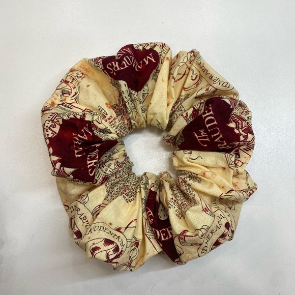 Marauder’s Map Scrunchie - Picture 3 of 3
